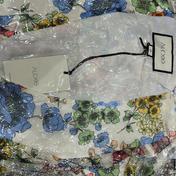 MISSIE FLORAL BLOUSE (WEEKEND SALE) - Picture 7 of 7